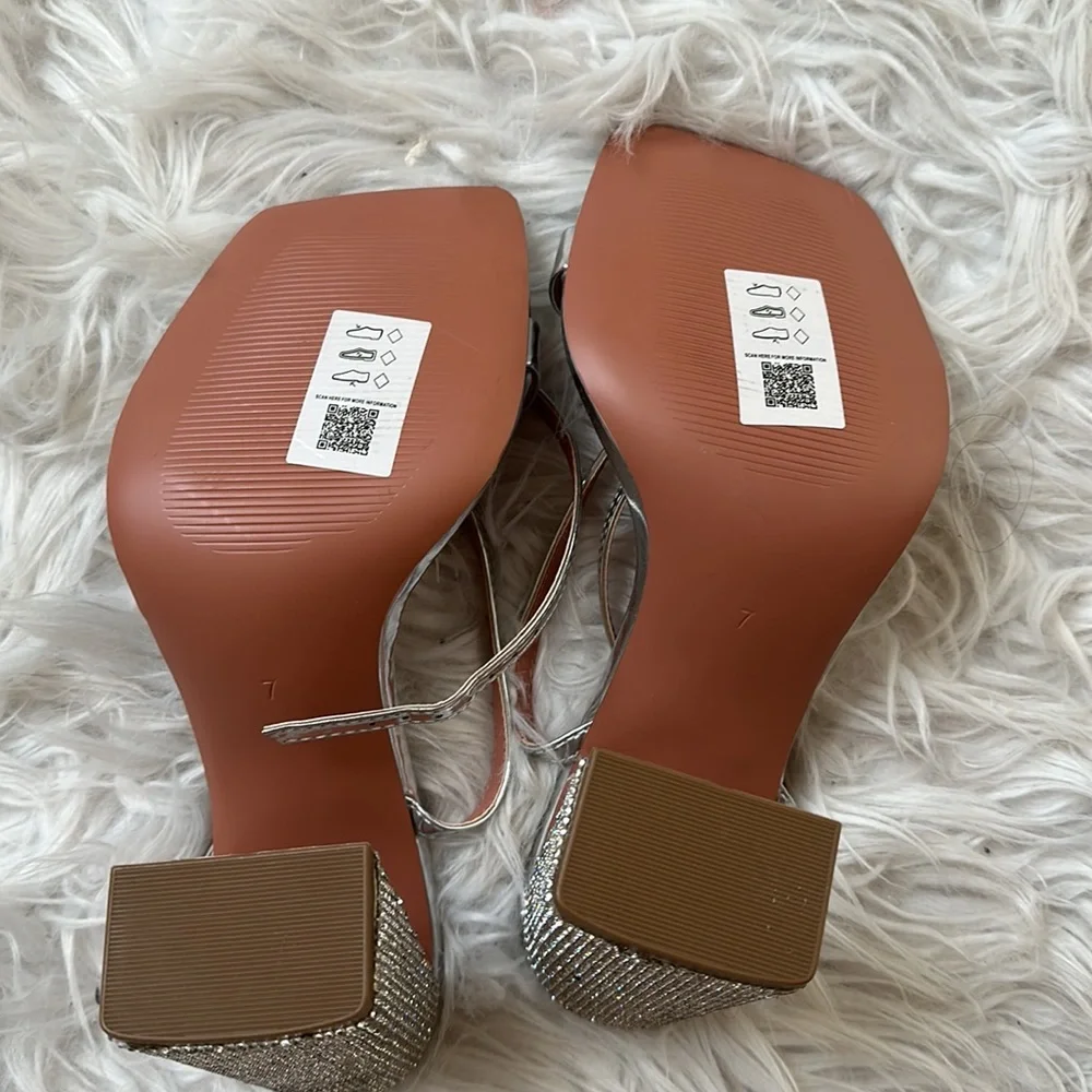ASOS 💎 Sandals - Picture 7 of 7